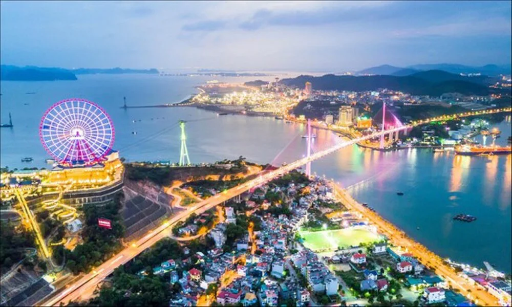 Halong durante la temporada de festivales tradicionales de Vietnam