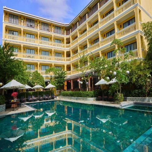 https://avexvietnamtravel.com/wp-content/uploads/2025/06/Hoi-An-Central-Hotel-1.webp