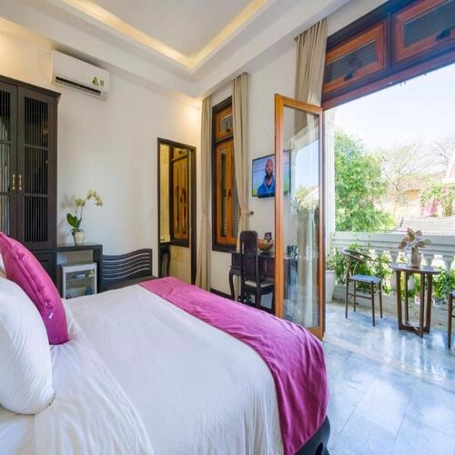 https://avexvietnamtravel.com/wp-content/uploads/2025/06/Hoi-An-Central-Hotel.webp
