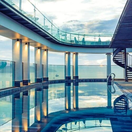 https://avexvietnamtravel.com/wp-content/uploads/2025/06/Stella-Maris-Hotel.webp