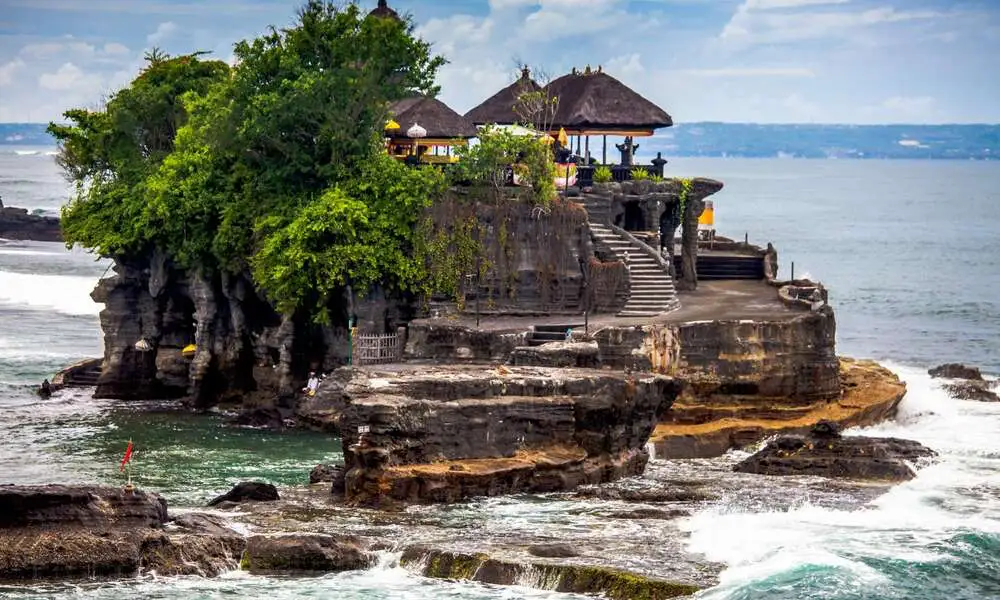 Templo Tanah Lot - uno de los templos más famosos de Bali