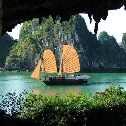 Hanoi - Halong