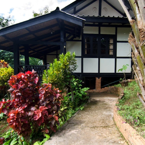 https://avexvietnamtravel.com/wp-content/uploads/2025/07/Hillside-Ecolodge-1.webp