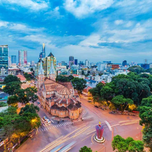 Ho Chi Minh – Llegada