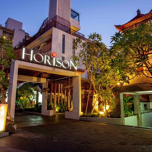 https://avexvietnamtravel.com/wp-content/uploads/2025/07/Horison-Seminyak.webp