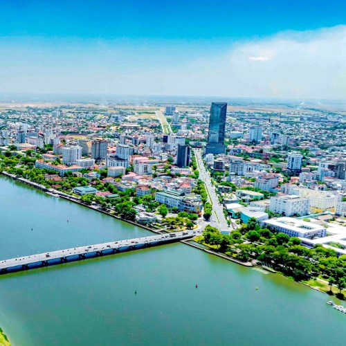 Halong - Hanoi - Vuelo a Hue