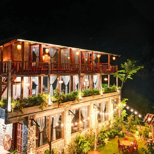 https://avexvietnamtravel.com/wp-content/uploads/2025/07/Mr-Linhs-Homestay.webp