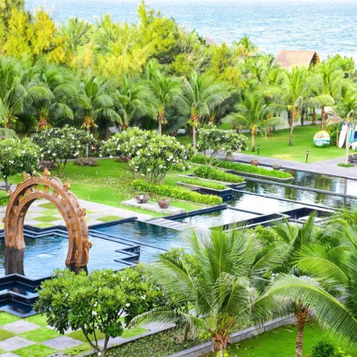 https://avexvietnamtravel.com/wp-content/uploads/2025/07/Muine-Bay-Resort.webp