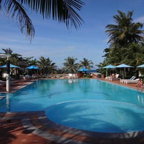 https://avexvietnamtravel.com/wp-content/uploads/2025/07/Orange-Resort.webp