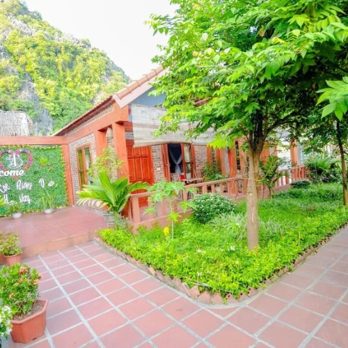https://avexvietnamtravel.com/wp-content/uploads/2025/07/Tam-Coc-River-View-Homestay.webp