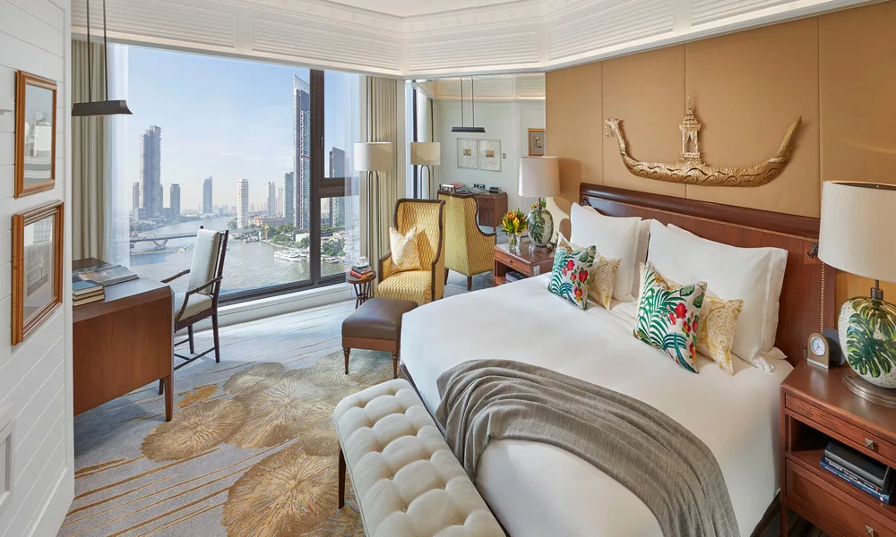Una habitación con vista a la ciudad en Mandarin Oriental Hotel - Bangkok