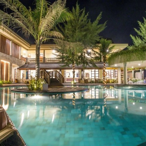 https://avexvietnamtravel.com/wp-content/uploads/2025/07/Vila-Ombak.webp