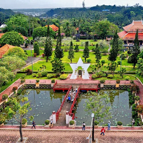 Ho Chi Minh - Vinh Long