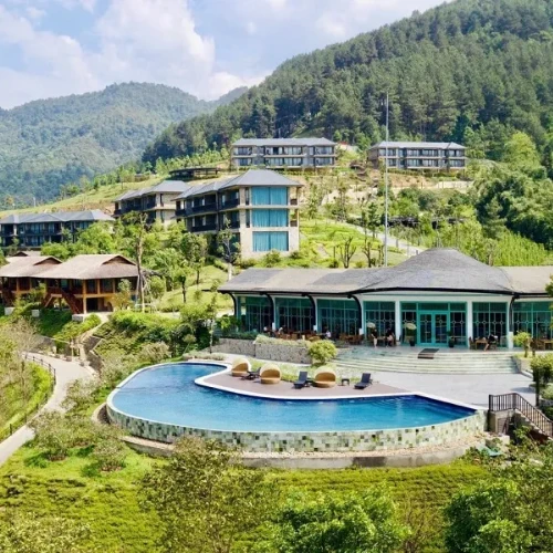 https://avexvietnamtravel.com/wp-content/uploads/2025/07/Yen-Bai-Homestay-locla.webp
