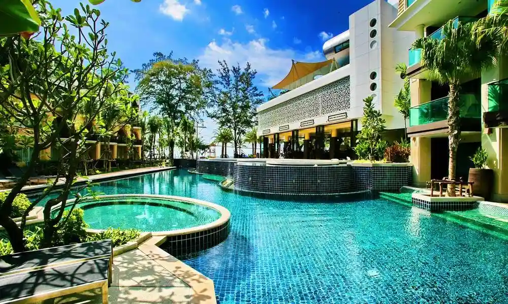 Phuket Graceland Resort & Spa