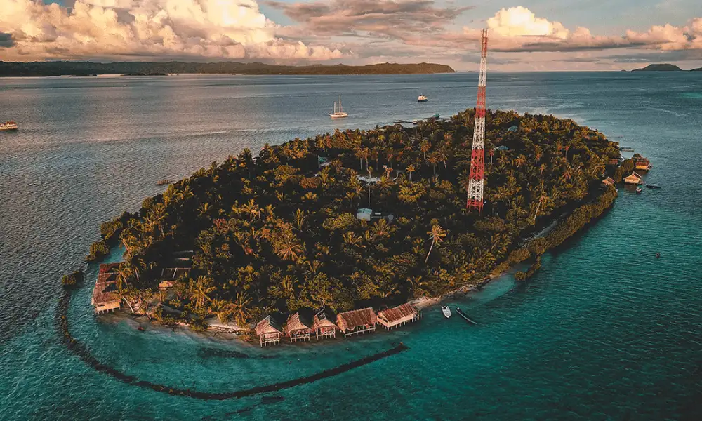 Arborek - contacto cercano con la cultura local