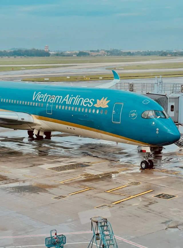 La aviación vietnamita ajusta sus vuelos debido a la escasez de combustible